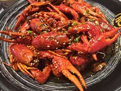 -肥肥虾庄·金牌油焖大虾(杨园滨江时代walk店)