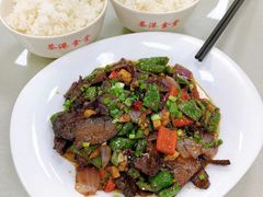 回锅牛肉-茶港食堂(武昌店)