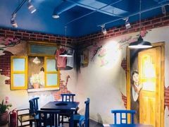 -马路边边串串香形象店(磐石路店)