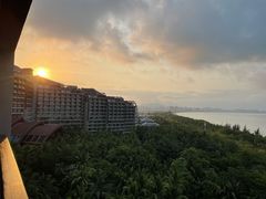 -三亚湾海居铂尔曼度假酒店