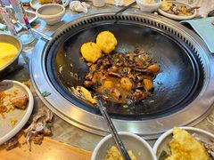 -锅老头海鲜铁锅炖