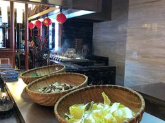 -东方红海鲜百汇(国际大厦店)