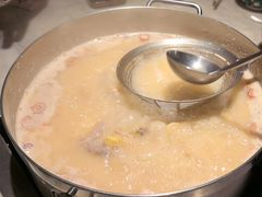 -尚尚仙·酸汤猪手·猪肚鸡火锅(华联万柳购物中心店)