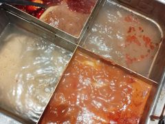 -海底捞火锅(金山百联店)