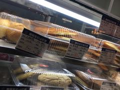 面包甜点陈列柜-白玉兰食品(甜云店)
