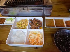 -弘彩英·烤牛舌·年糕火锅(蓝色港湾店)