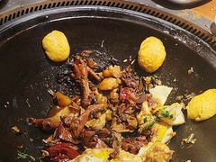 -万里闯关东铁锅炖菜馆(高新旗舰店)