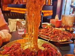 -何师烧烤Pro ·江湖川菜·小龙虾·精酿(太古里旗舰店)