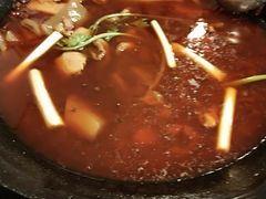 -鸿顺老铁锅美蛙鱼府(解放碑店)