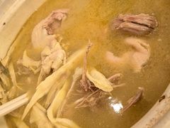 招牌笋干老鸭煲-张生记(双菱店)