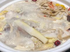 -三人行骨头王火锅(长寿店)
