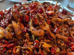 -临界音乐酒馆·小龙虾·江湖菜(华熙LIVE·鱼洞店)