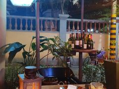 -SISTERS BAR RESTAURANT川意酒馆(嘉善老市H楼店)
