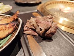 -铭牛烧肉·和牛海鲜自助(高新月牙湖店)
