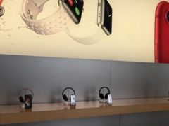 -Apple零售店(华贸购物中心店)