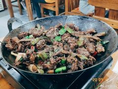 -牛八宝桂林米粉(八里庄店)