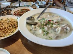 -严记小天府酸菜鱼(西四路店)