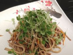 -渝半城经典川粤菜(重庆天地店)