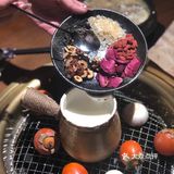 一边喝罐罐烤奶一边吃烤肉，简直要幸福到哭[流泪]好吗？