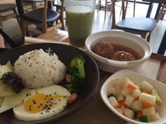 -海盗虾饭·剥好的小龙虾饭(SOHO尚都店)