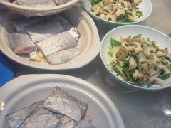 -喝丢一只鞋海鲜烧烤·海肠捞饭(市场店)
