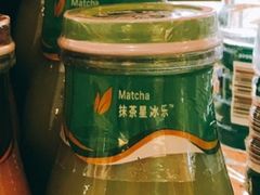 星巴克抹茶星冰乐奶茶饮料-蜂蝶来饼店(拱北总店)