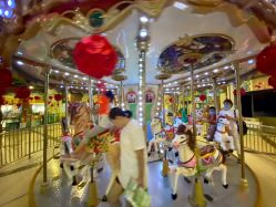 -哆啦爱梦儿童乐园(住邦城市广场店)