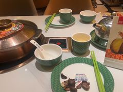 -润园四季椰子鸡火锅(卓越INTOWN店)