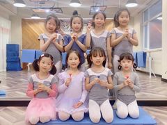 -艺彩童馨舞蹈培训学校(西湖道校区)