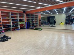 -CXFIT 陈徐健身工作室(凯旋店)