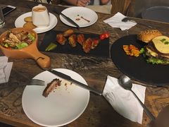 -HIGH FIVE哈福手工汉堡(桂林路店)