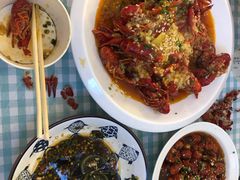 -捌贰虾蟹·江湖菜馆(江汉路店)