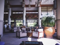 -亚龙湾喜来登·美景台大堂吧