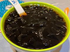 龟苓膏-丽丽三鲜螺蛳粉(田林路店)