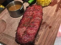 红酒啤梨VS果木400℃牛排-食间牛排(重庆路万达店)