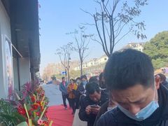 -老婆大人量贩零食连锁(萧山临浦店)