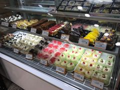 零售区-仟吉KenGee(武汉高铁站店)