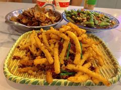 -江城燕子大排档(江汉路步行街店)