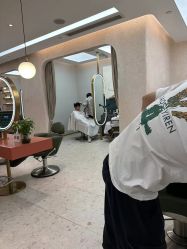 -侨治发型