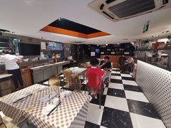 大堂-新大咀港式茶餐厅(宝山万达店)