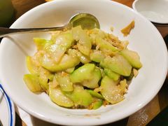 鲜丝瓜焖河蚌-费大厨辣椒炒肉(万家丽一店)