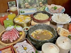 -蘑界·野生菌火锅(深业上城店)