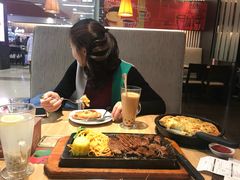 -必胜客(百联又一城店)