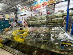 -岛中岛·海鲜大排档·万宁老字号(东澳店)