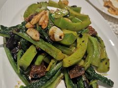 豆豉鲮鱼炒青笋尖-喜粤8号(四海唐人街店)