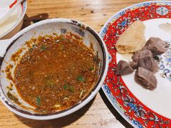 -毛辣果·贵州红酸汤牛肉火锅(西单店)