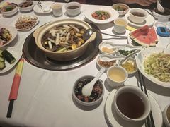 -天宜隆蘑菇宴火锅(石景山旗舰店)
