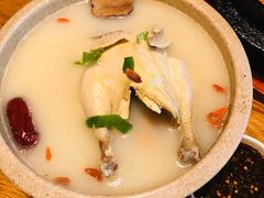 -百年石锅饭·朝鲜族传统民餐