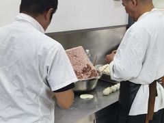 -黄阿姨锅贴大王(万航渡路店)