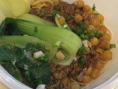 -萍记·鲜肉泡菜粉·非遗襄阳牛肉面